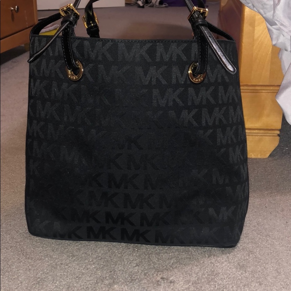 black MK bag! shoulder bag!